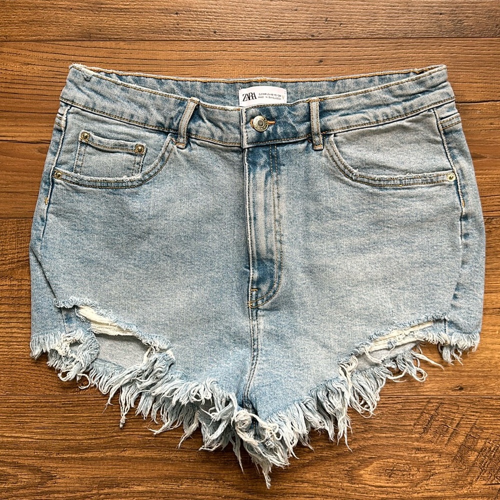 Zara Frayed Jean Shorts